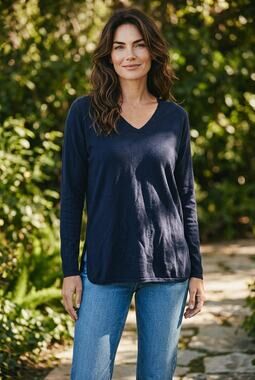 Sweater August 100% Silk M Navy Blue Knit V-neck Pullover Top Long Sleeve Women